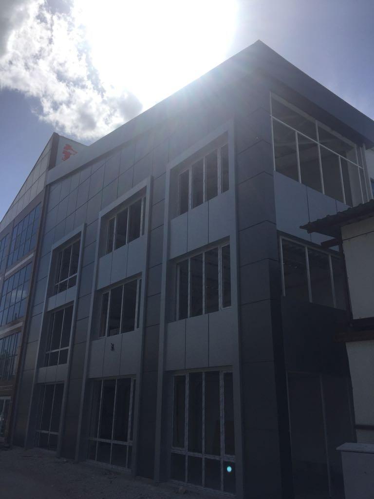 Çelik konstrüksiyon çelik yapı Tekla structure Statik proje profesyonel çelik kurumsal çatı korkuluk çelik çatı sundurma depo hangar